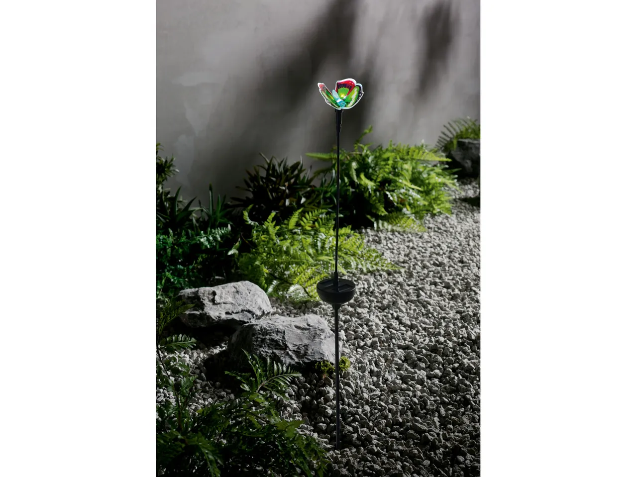 Lampada LED a energia solare Farfalla , prezzo 2.99 EUR 
Lampada LED a energia solare ...