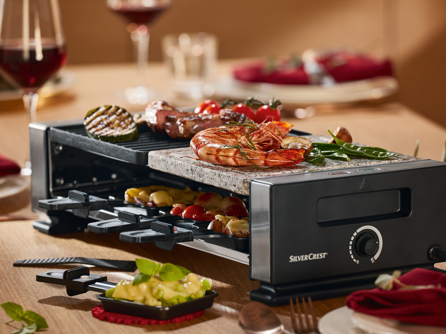 Raclette-grill Silvercrest Kitchen Tools, le prix 29.99 €
- Con pietra ...
