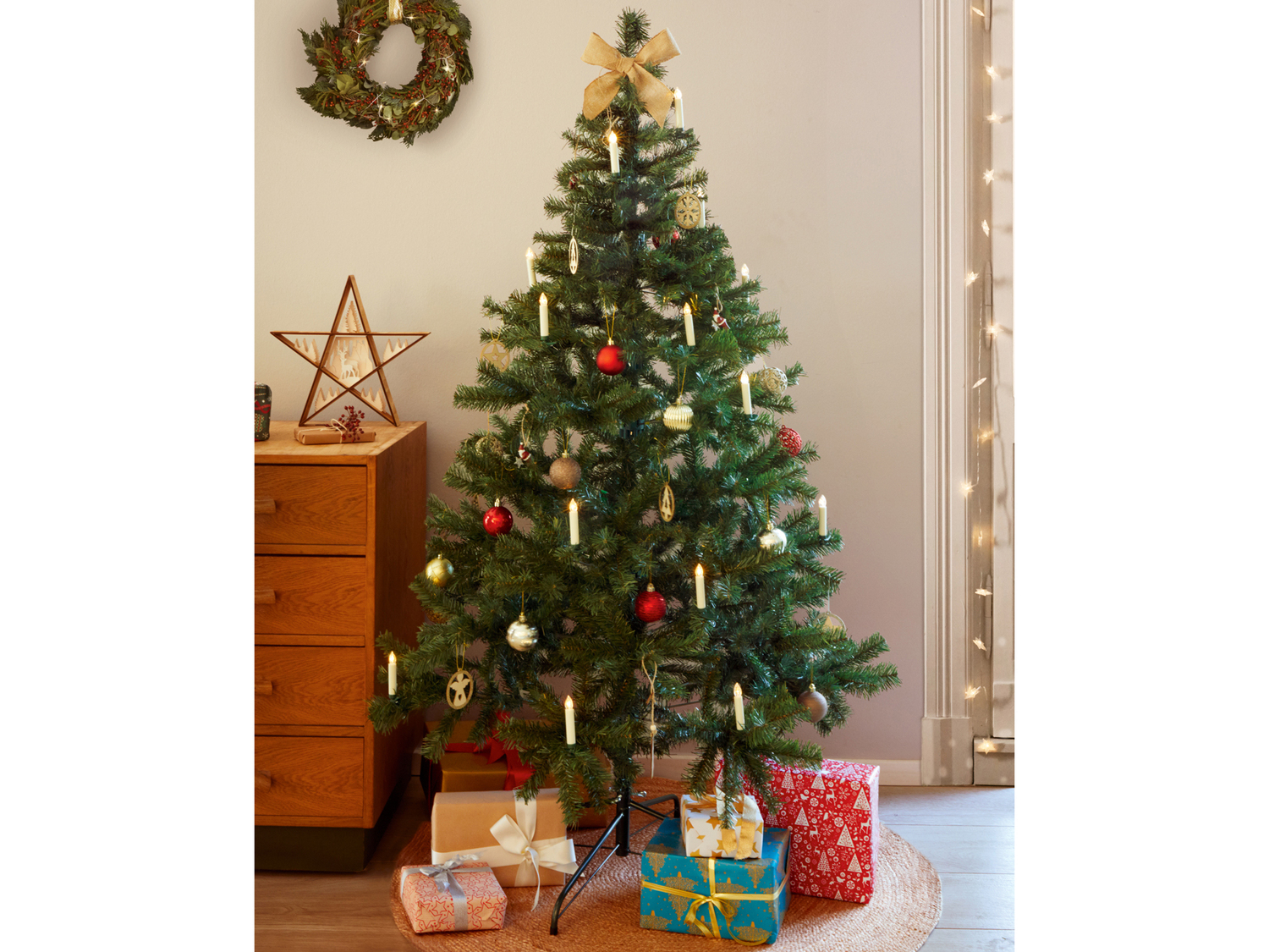 Albero di Natale Melinera, le prix 19.99 €
180 cm
- Facile da costruire ...