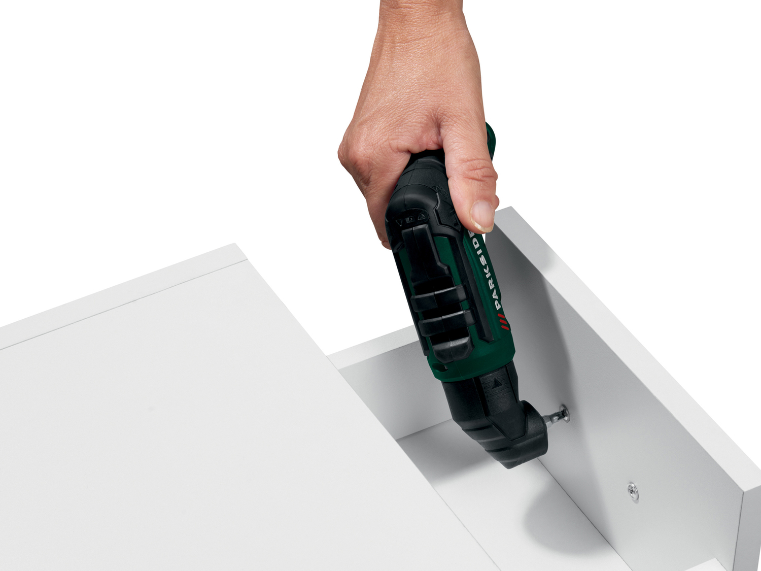 Avvitatore ricaricabile 4 in 1 Parkside PAS 4 C4, prezzo 29.99 €
- Luci da lavoro ...