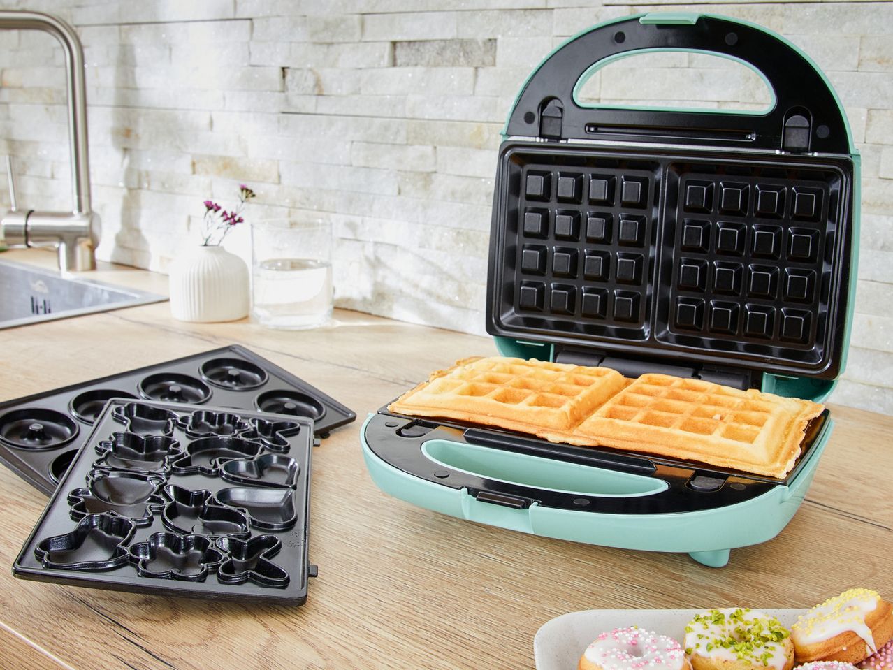 Piastra per waffel , prezzo 24.99 EUR
Piastra per waffel
- 3 in 1: waffel alla ...
