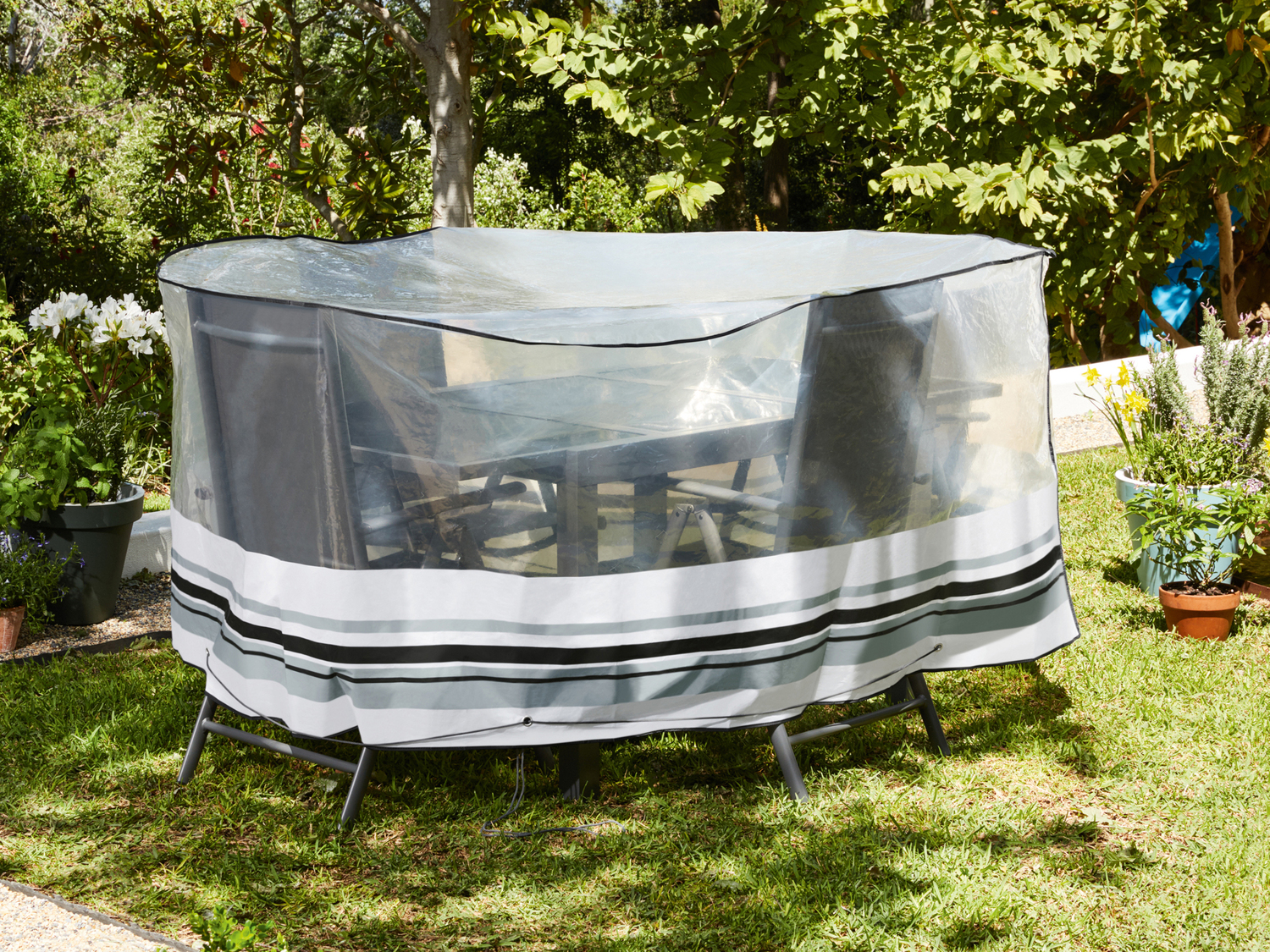 Telo protettivo per tavolo o lettino da giardino Florabest, prezzo 6.99 €
- ...