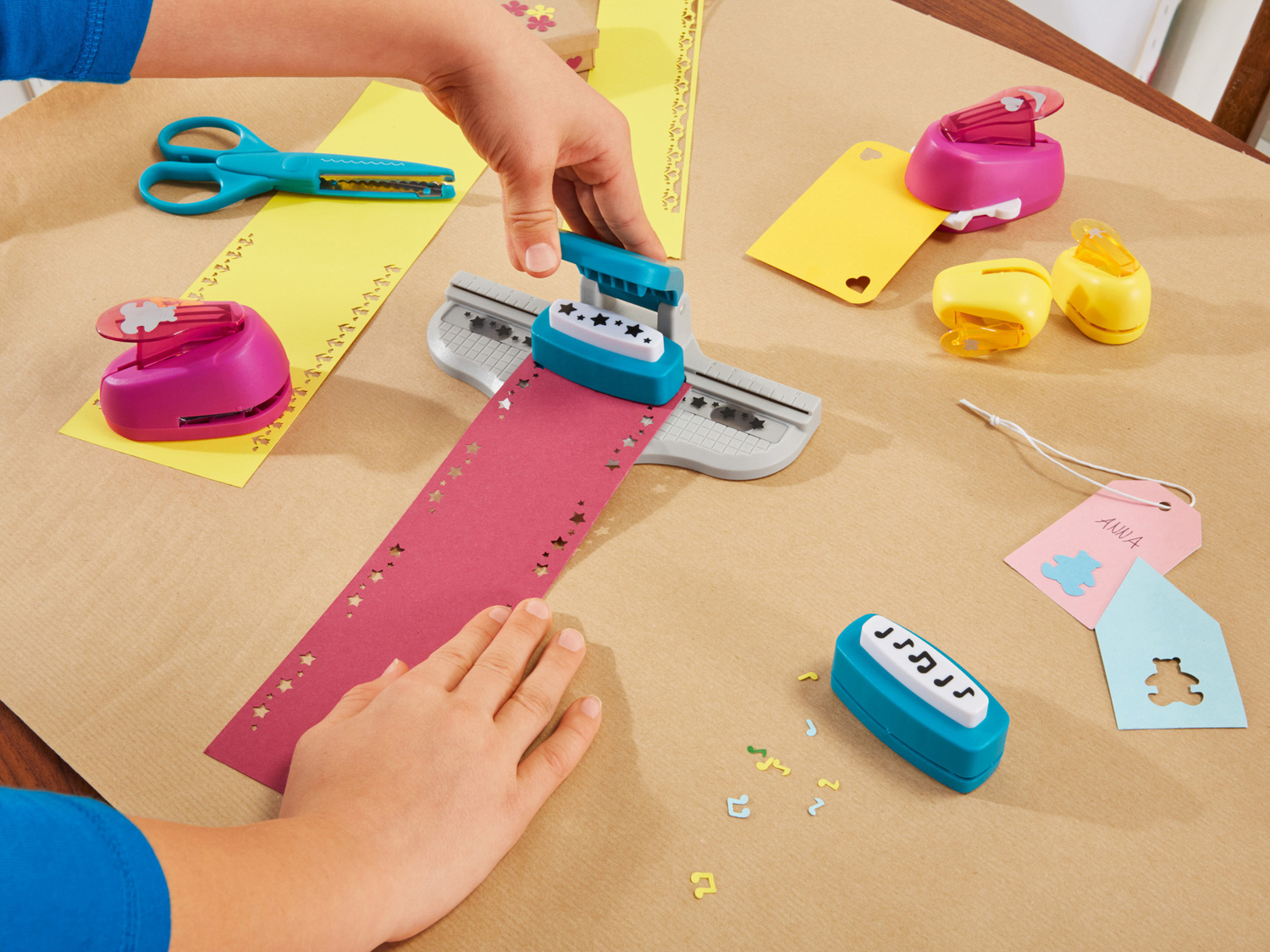 Set perforatrice per bambini Crelando, prezzo 11.99 €
Caratteristiche