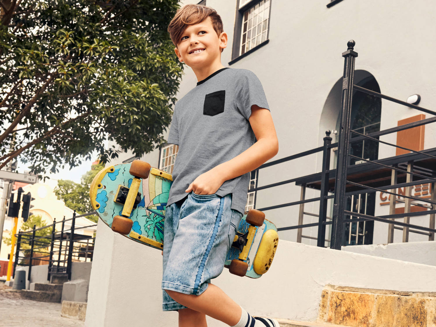 T-shirt da bambino Pepperts, prezzo 3.99 &#8364; 
Misure: 6-14 anni
Taglie disponibili

Caratteristiche

- ...