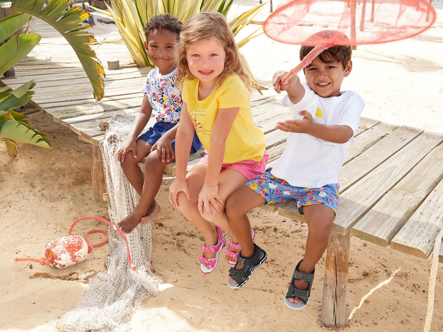 T-shirt da bambino Lupilu, prezzo 4.99 €
3 pezzi - Misure: 1-6 anni
Taglie ...