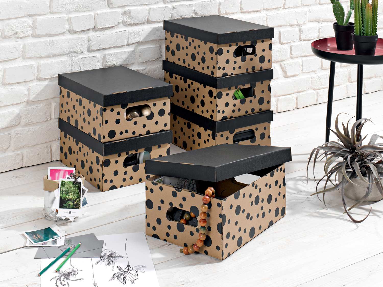 Box multiuso Melinera, prezzo 5.99 €
6 pezzi
- Con coperchio e 2 manici
- ...