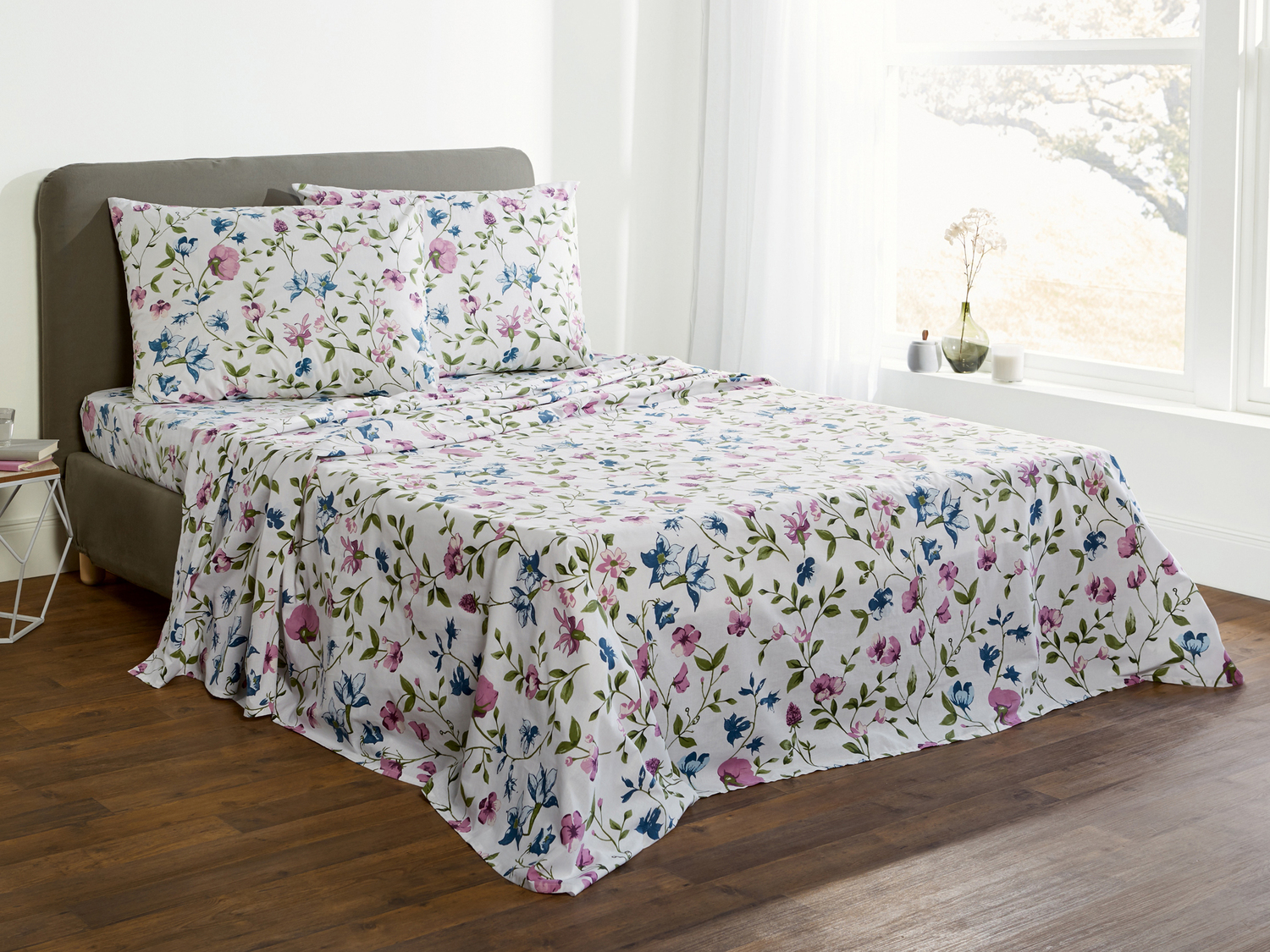 Completo lenzuola Meradiso, prezzo 17.99 €
1 piazza e mezza
- Puro cotone
- ...