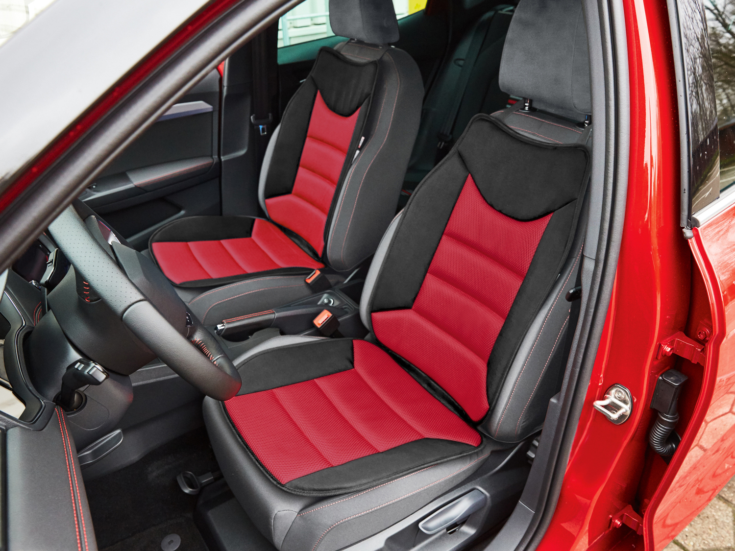 Coprisedile per auto Ultimate Speed, prezzo 4.99 €
- Forma universale con schienale ...