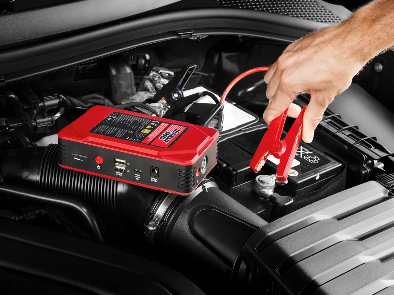 Ausilio portatile per avviamento auto , prezzo 69 EUR 
Ausilio portatile per avviamento ...
