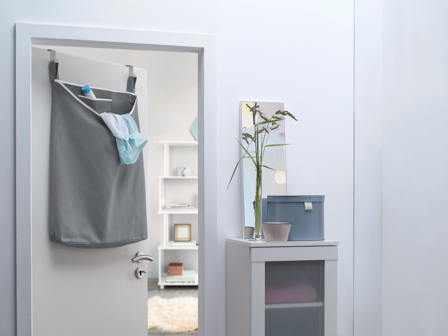 Sacco portabiancheria da porta AquaPur, prezzo 7.99 €
- Cerniera sul lato inferiore ...