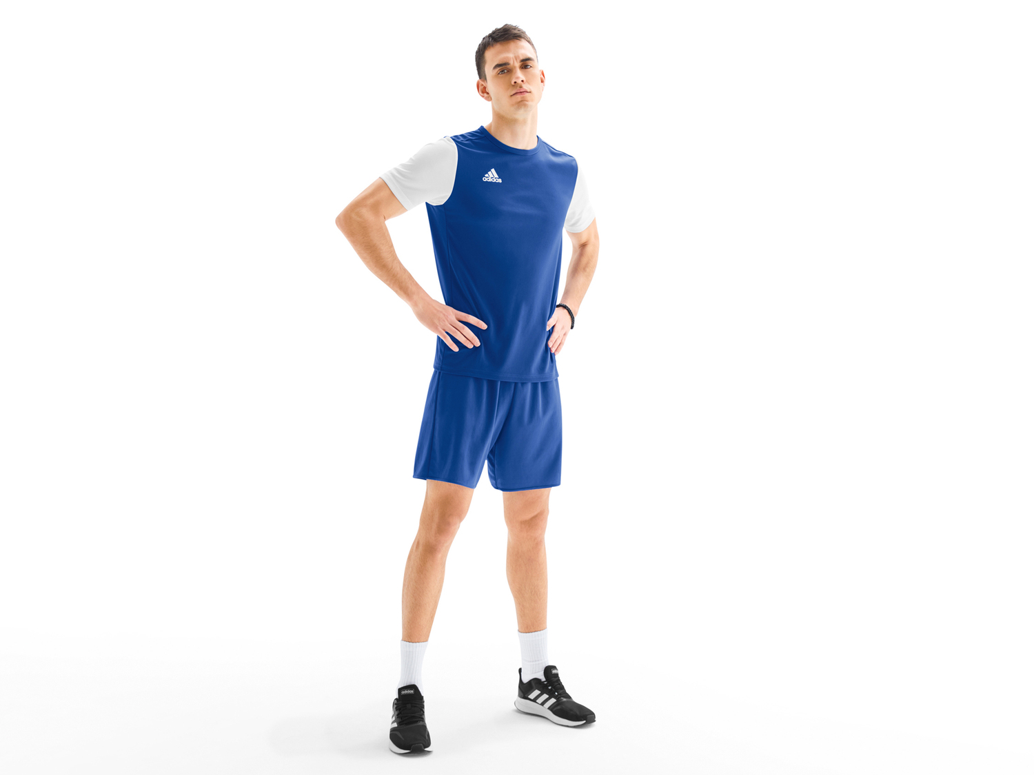 T-shirt sportiva da uomo Adidas, prezzo 11.99 € 
Misure: M-XXL
Taglie disponibili

Caratteristiche ...