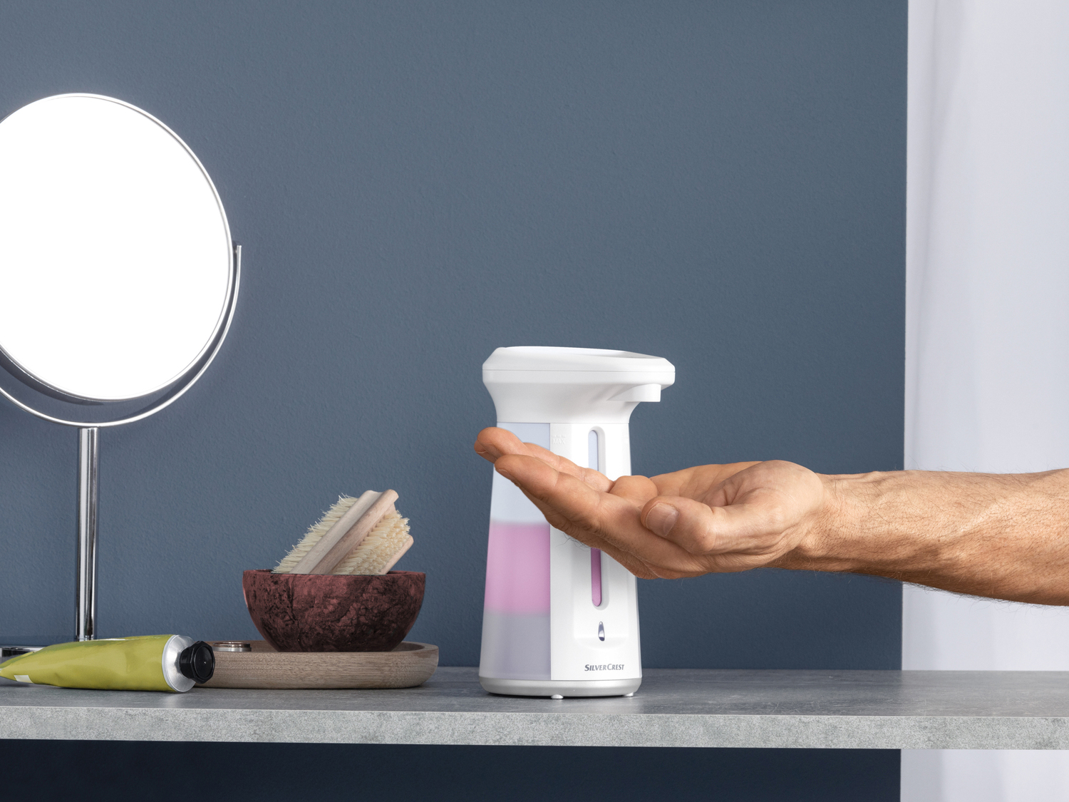 Dispenser automatico per sapone Silvercrest, prezzo 8.99 €
- Con sensore di ...