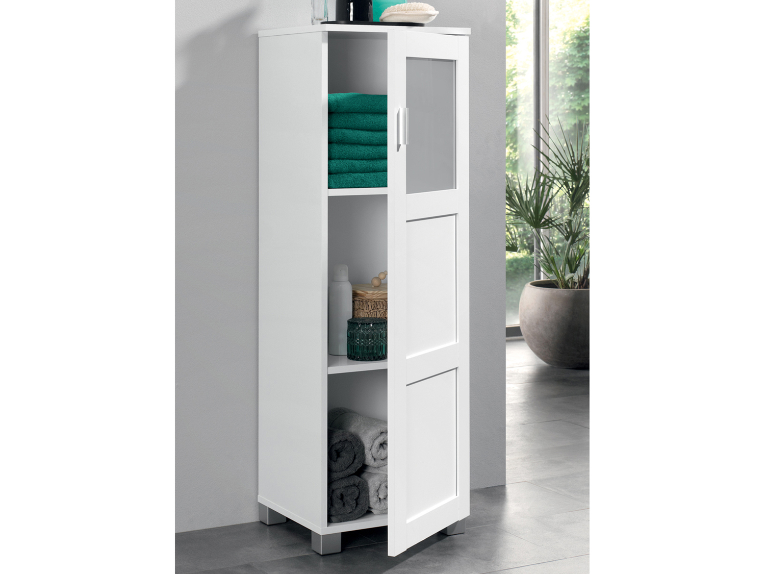 Mobiletto da bagno con anta Livarno Living, prezzo 49.00 €
- Anta installabile ...
