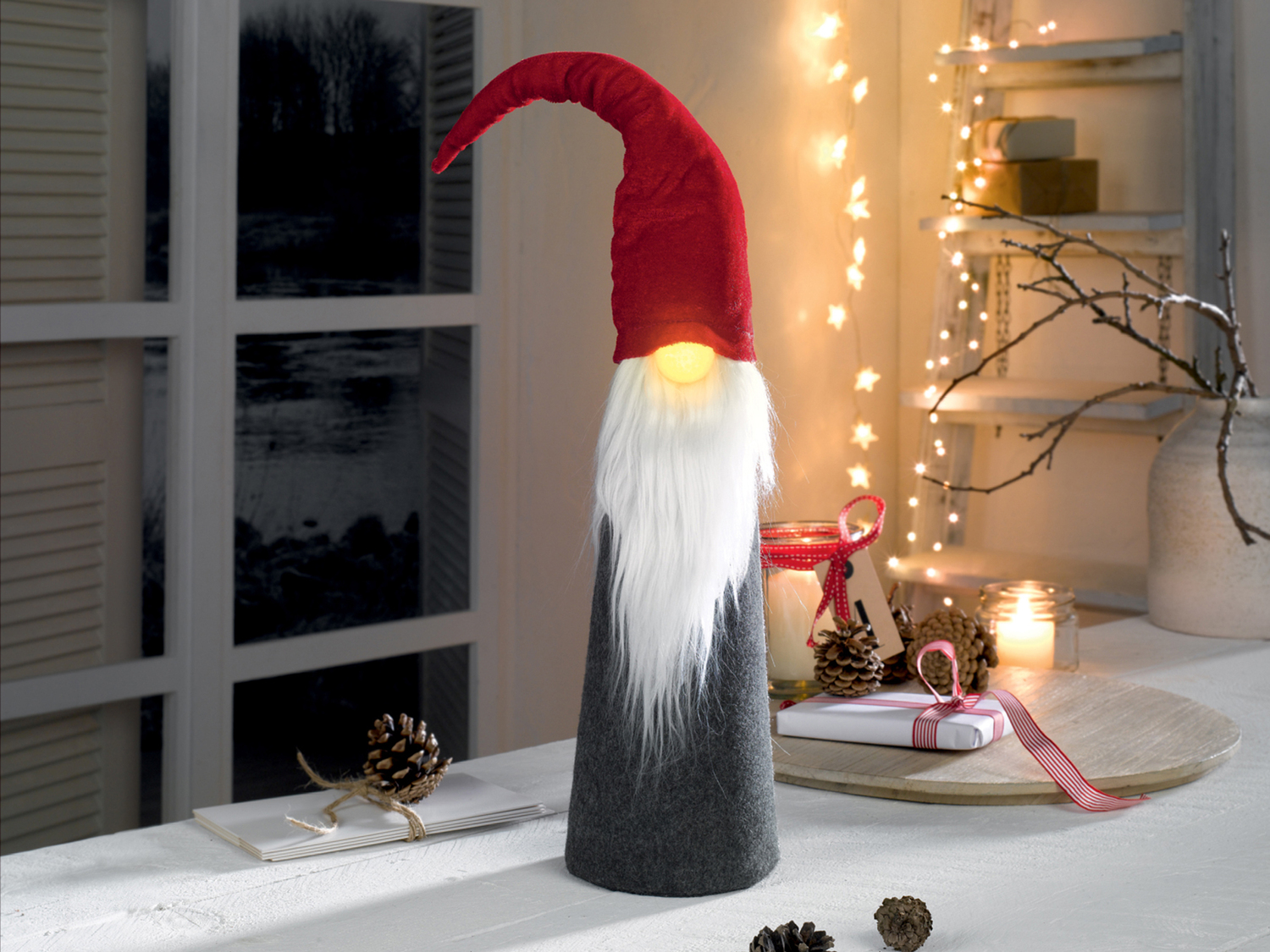 Folletto natalizio con LED Melinera, prezzo 8.99 €
- Batterie incluse
- ...
