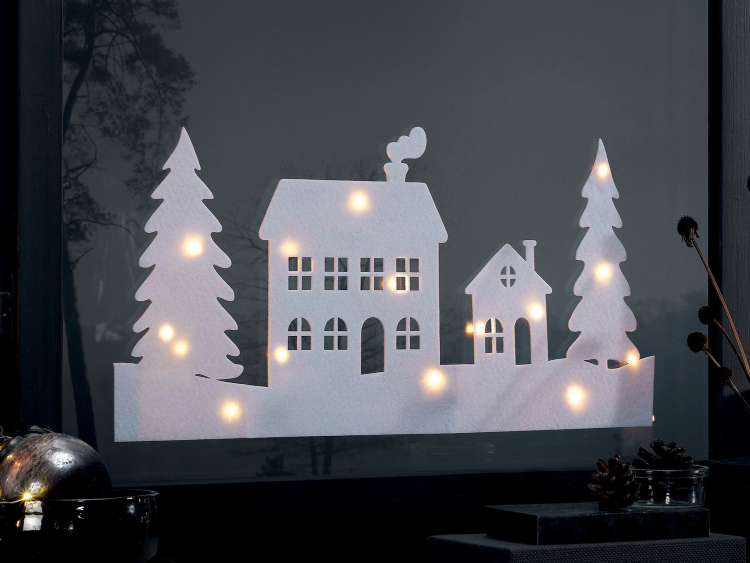Decorazione per finestre con LED Melinera, prezzo 2.49 €
- Catena luminosa ...
