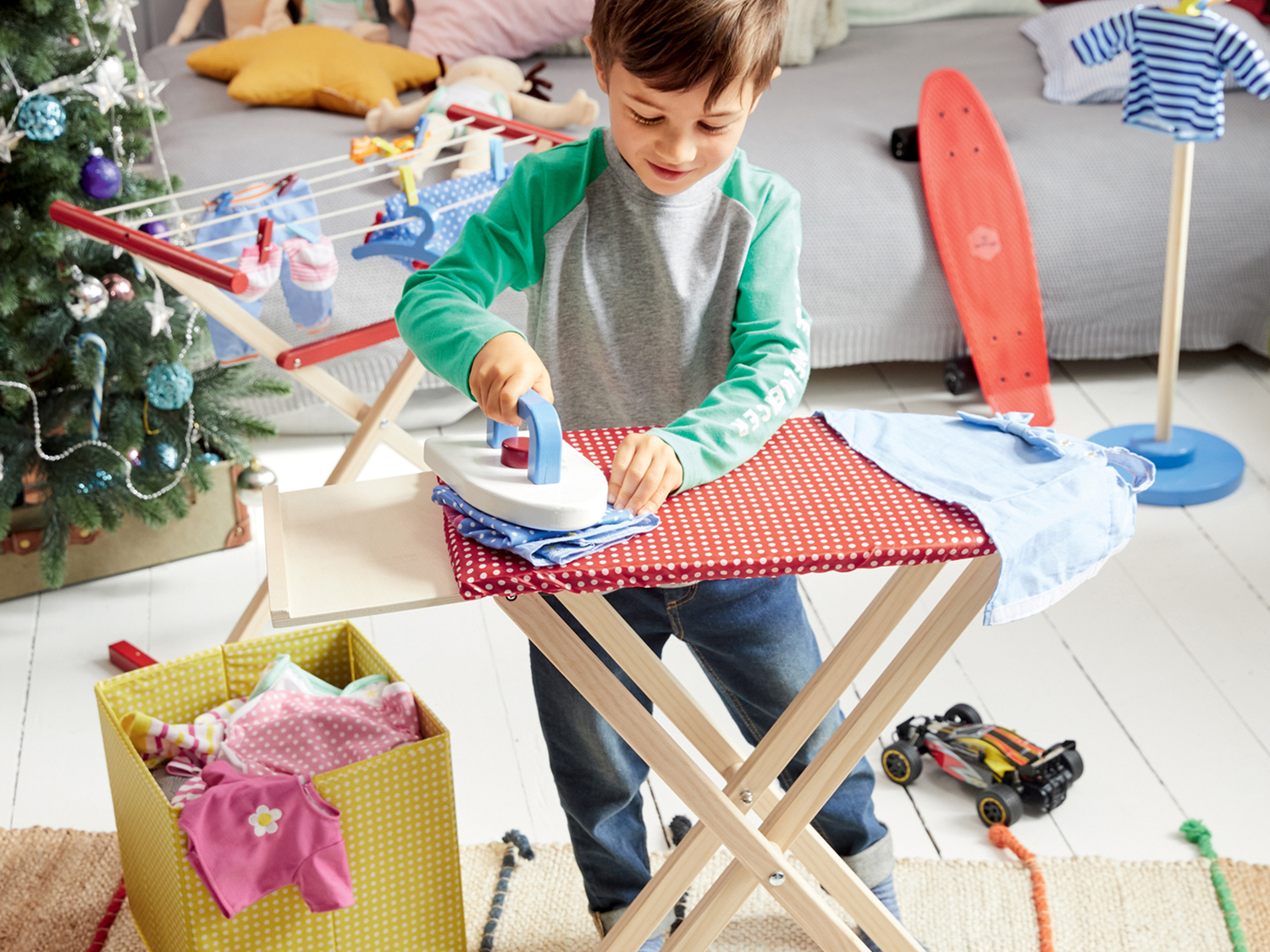 Set per pulire, asse da stiro, stendibiancheria per bambini Playtive, prezzo 19.99 ...