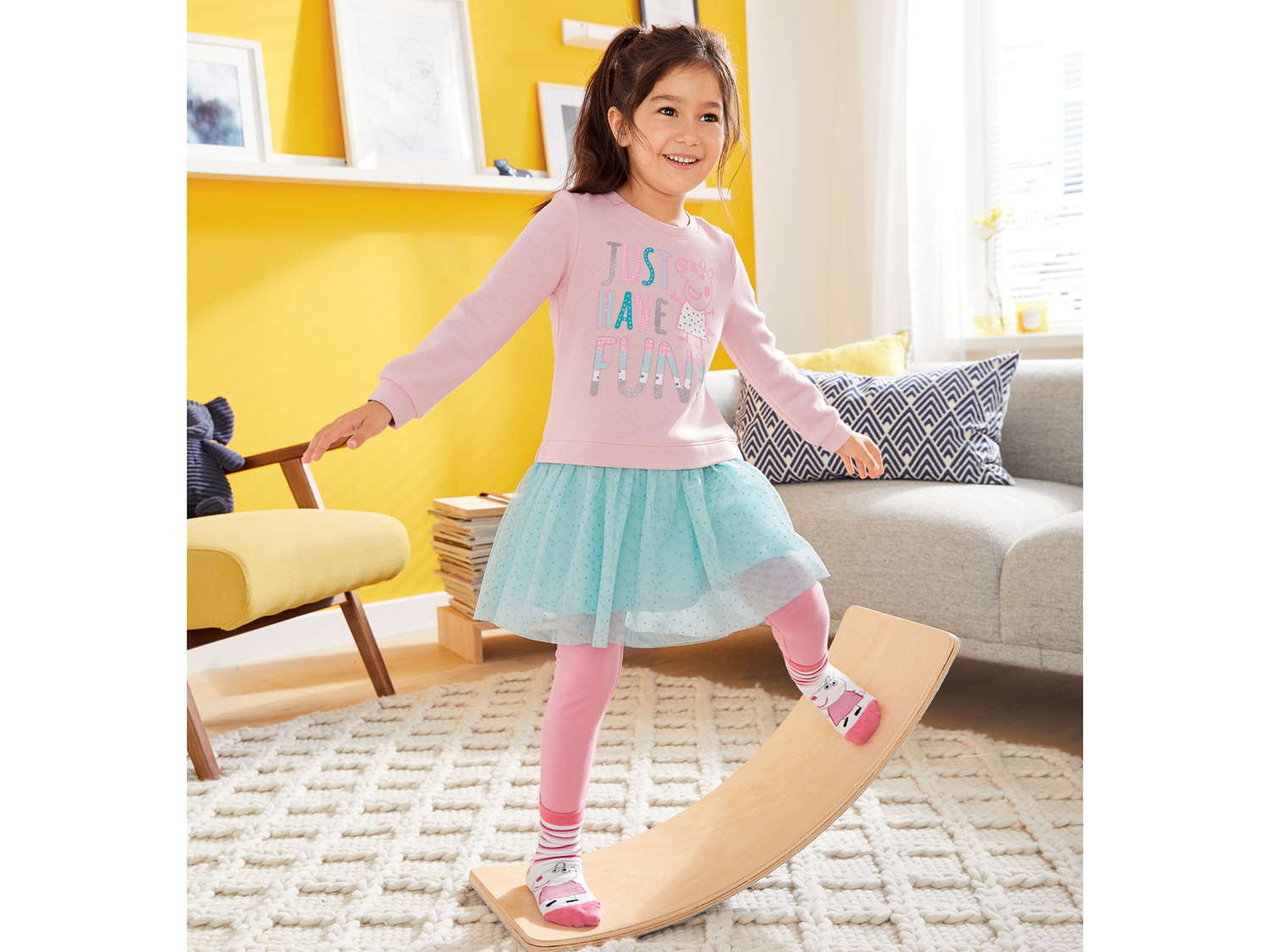Vestitino da bambina Frozen, Peppa Pig, Paw Patrol , prezzo 9.99 €
Misure: 2-10 ...