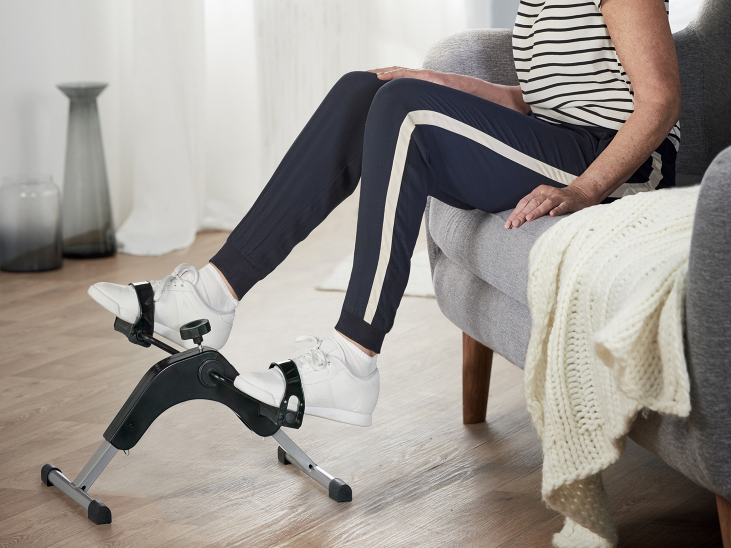 Pedaliera per gambe e braccia Tuv-sud-gs, prezzo 19.99 €
- Diverse intensità ...