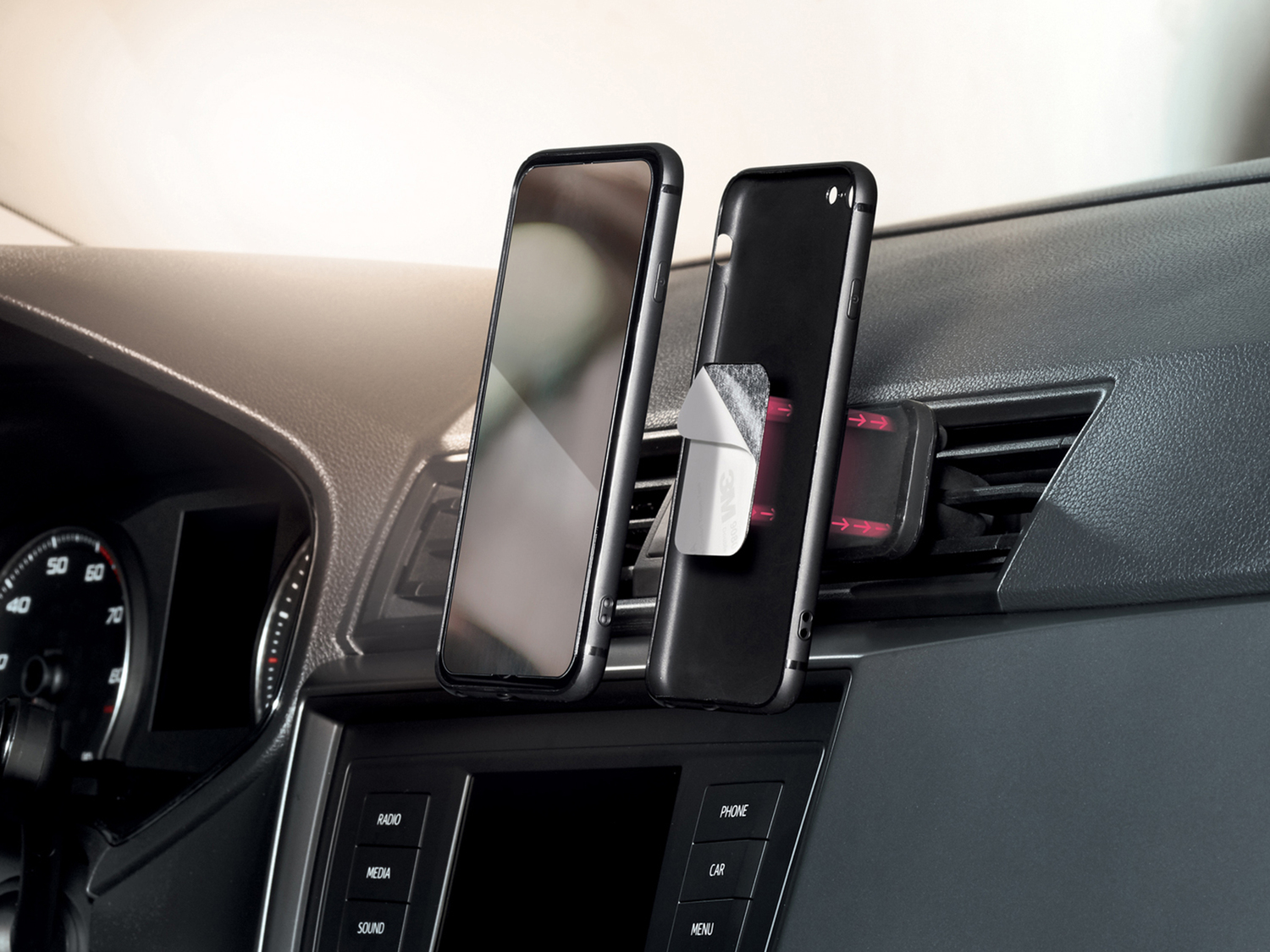 Portacellulare per auto Ultimate Speed, prezzo 4.99 €
- Girevole a 360°
Caratteristiche
- ...