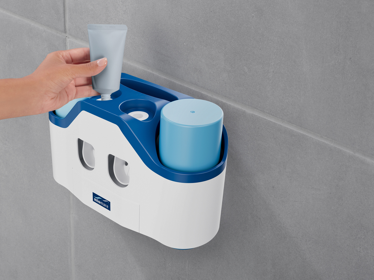 Dispenser per dentifricio Miomare, prezzo 11.99 €
- Contiene fino a 2 ...