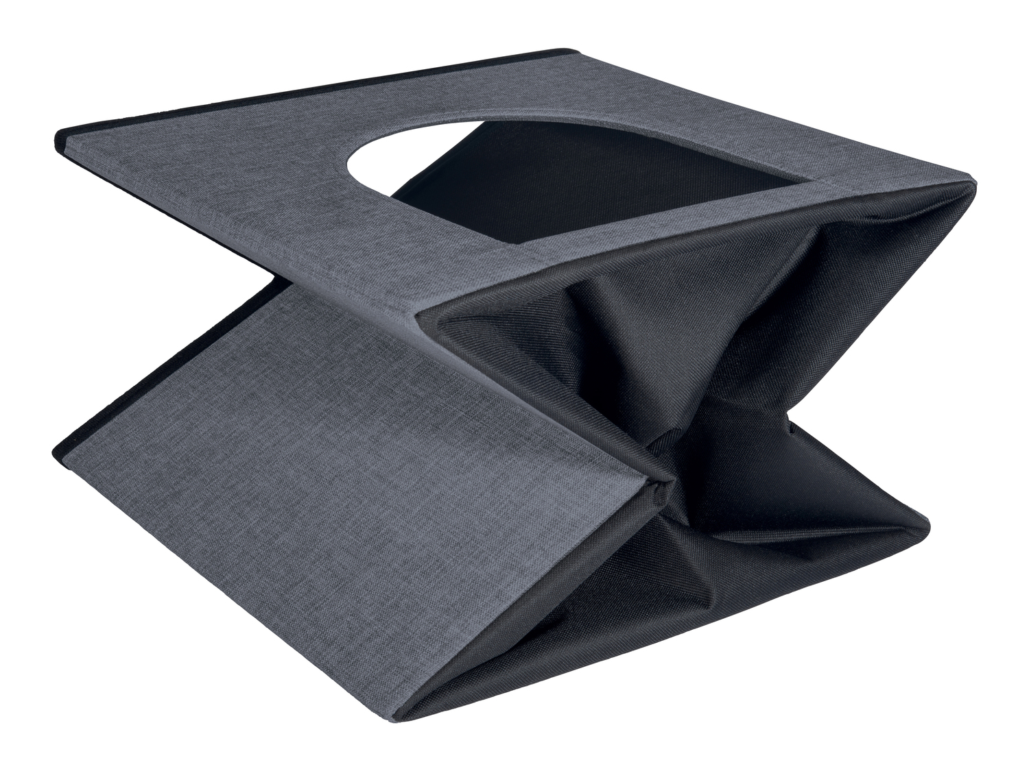 Pouf con cuccia per gatti Zoofari, prezzo 12.99 €
- 37,5 x 38 x 37,5 ...