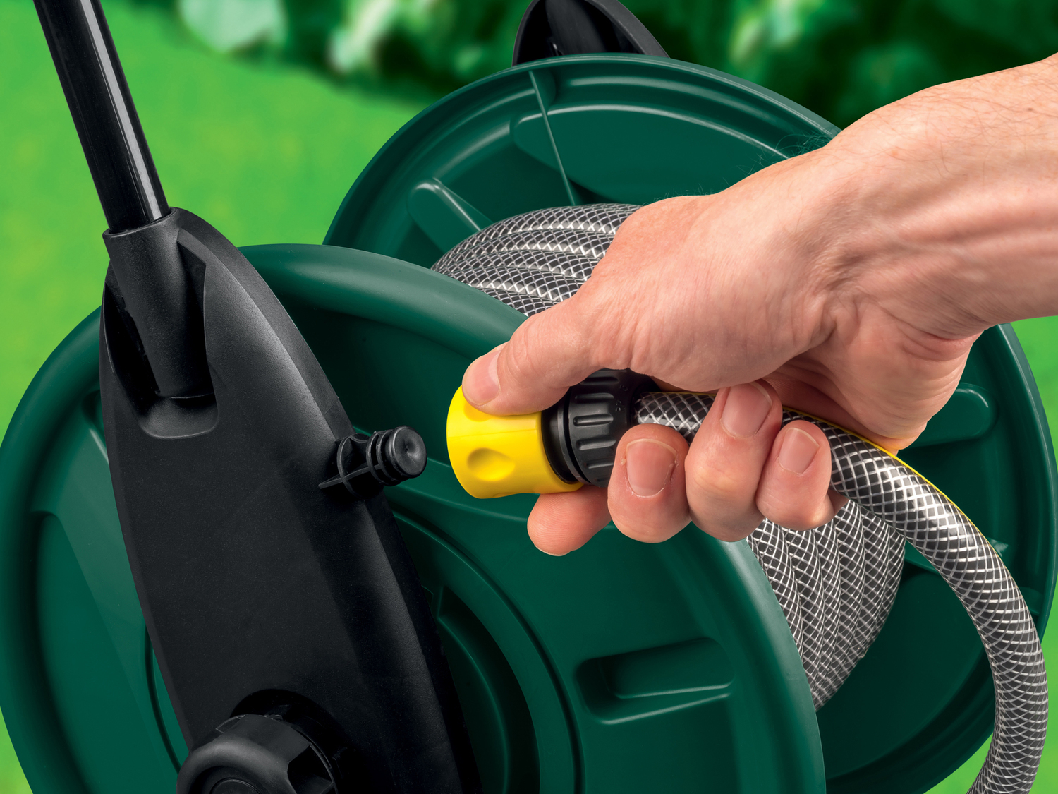Carrello avvolgitubo Parkside, prezzo 14.99 €
- Con raccordo inclinato ...