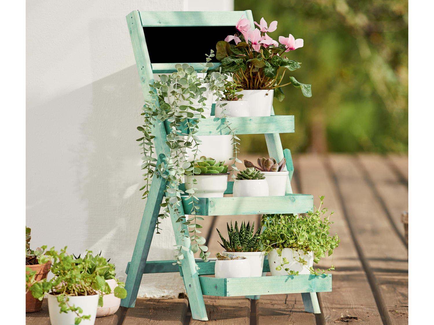 Scaffale in legno per fiori e piante Florabest, prezzo 17.99 &#8364; 
- Scaffale ...