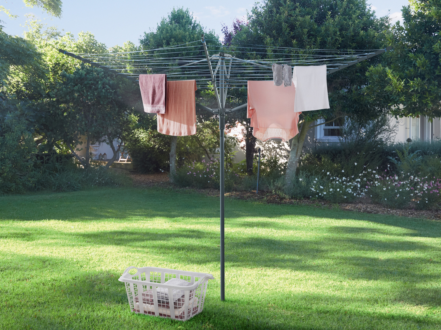 Stendibiancheria da giardino AquaPur, prezzo 29.99 €
- Lunghezza complessiva ...