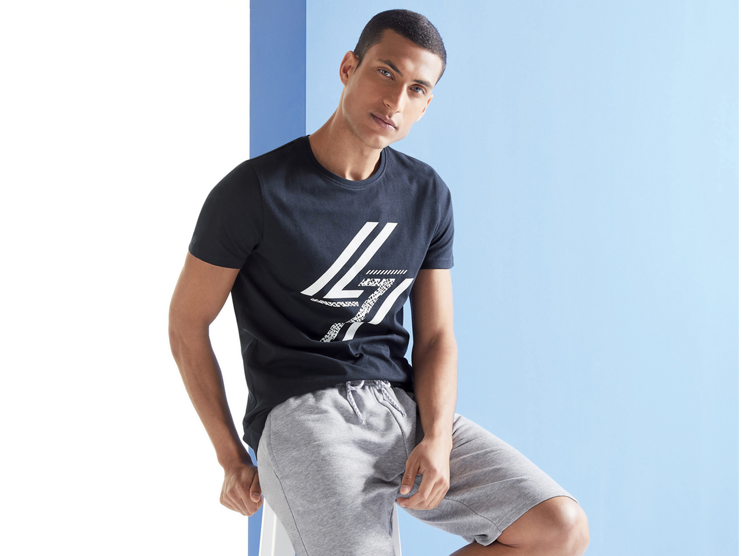 T-shirt da uomo Livergy, prezzo 3.99 €
Misure: S-XL
Taglie disponibili
Caratteristiche
- ...
