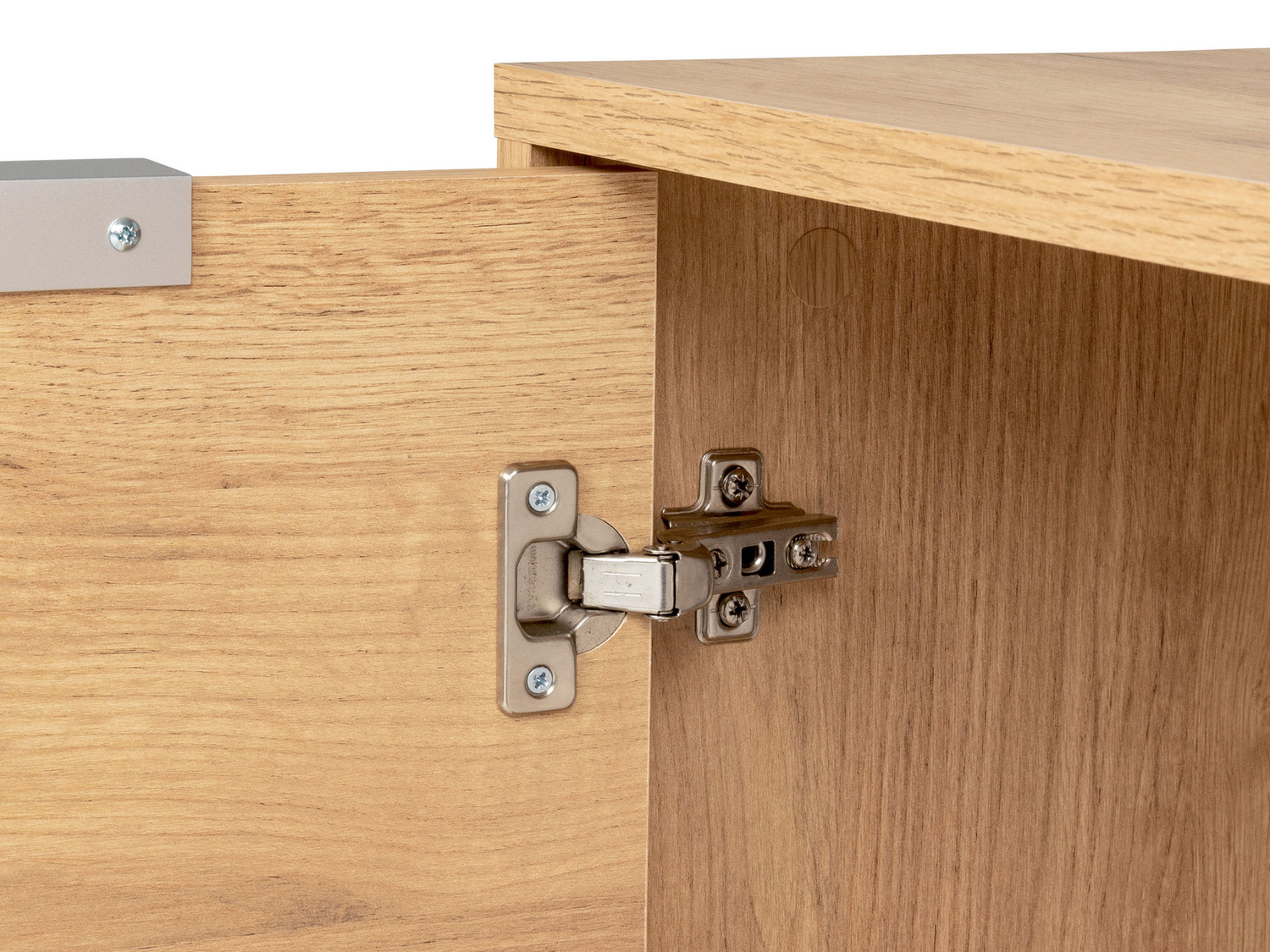 Mobiletto con 2 ante e 4 cassetti Livarno Living, prezzo 75.00 €
- Materiale ...