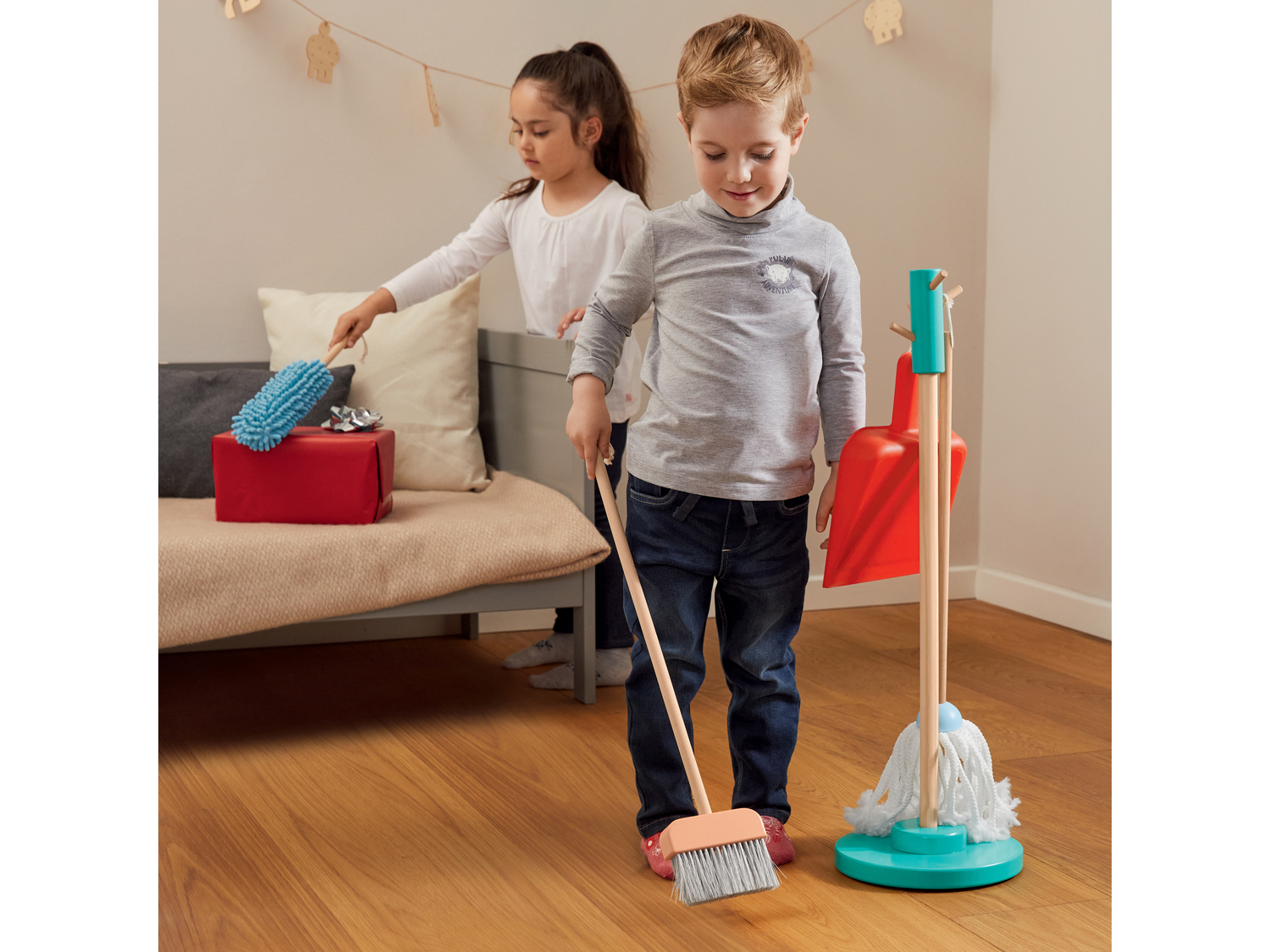 Set per pulire, asse da stiro o stendibiancheria per bambini Playtive, prezzo 19.99 ...