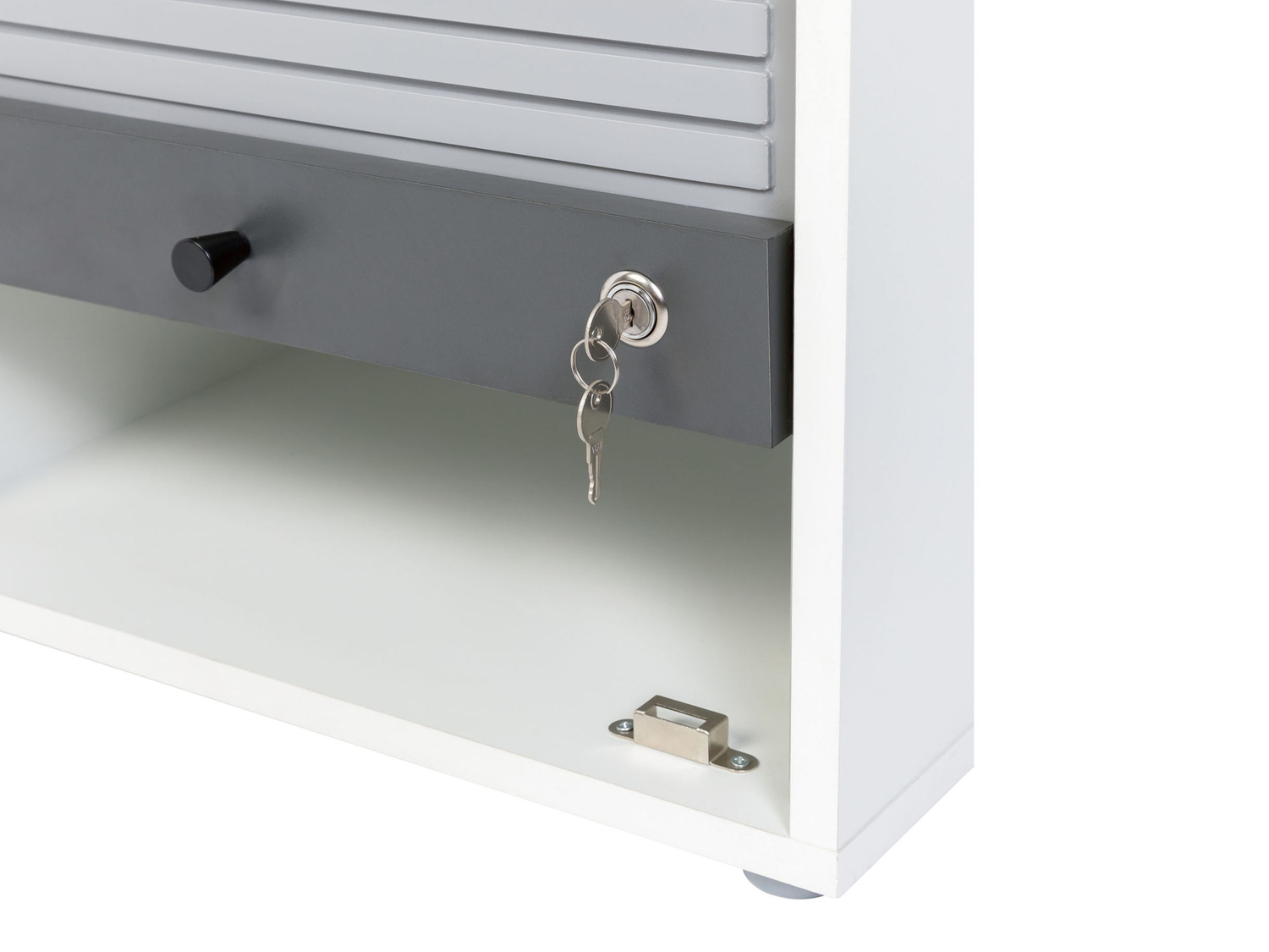 Armadietto con chiusura a serrandina Livarno, prezzo 59.00 €
- Dimensioni: ...