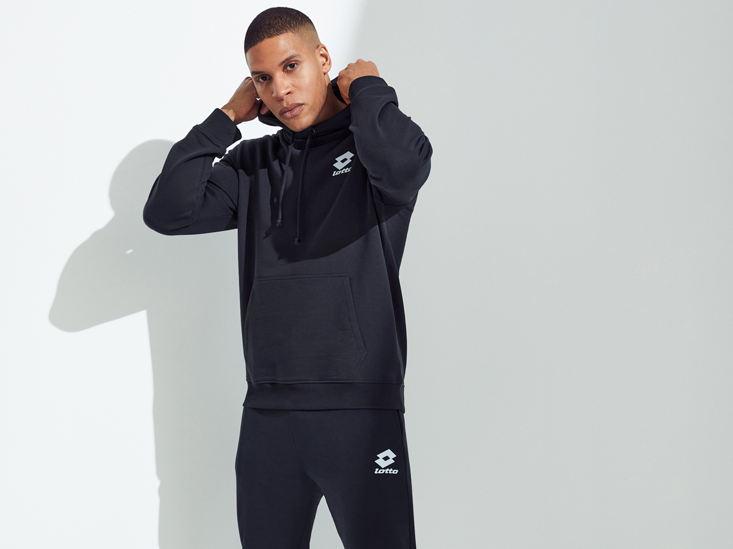 Felpa da uomo Lotto, prezzo 24.99 &#8364; 
Misure: M-XL
Taglie disponibili

Caratteristiche
 ...