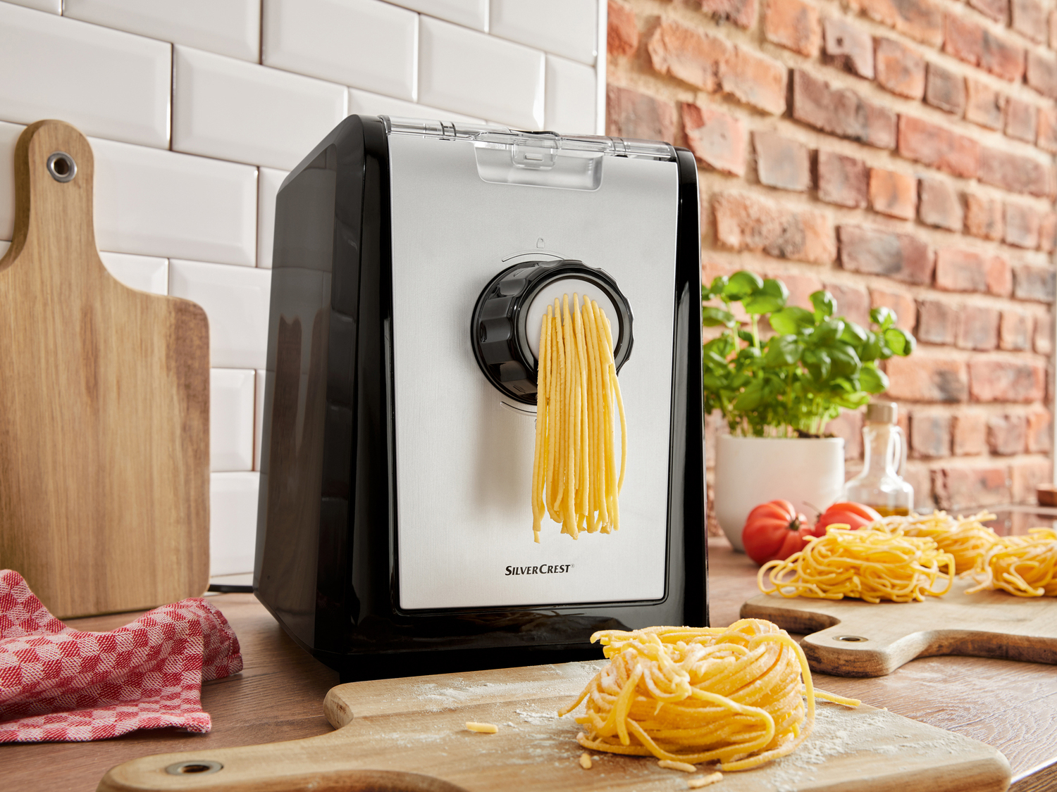 Macchina elettrica per pasta fresca Silvercrest Kitchen Tools, prezzo 99.00 € ...