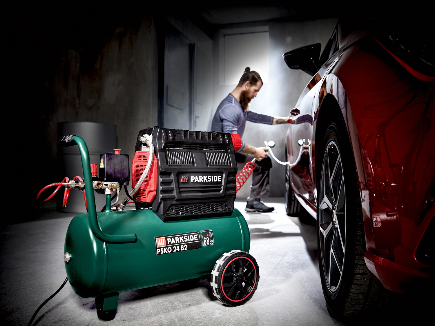 Compressore Parkside, prezzo 119.00 &#8364; 
24 L 
- Tubo flessibile per aria ...