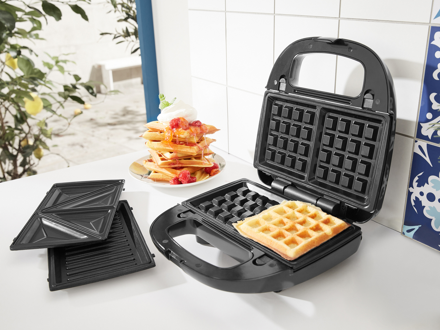 Tostiera 3 in 1 Silvercrest Kitchen Tools, prezzo 24.99 €
- Con 3 piastre ...