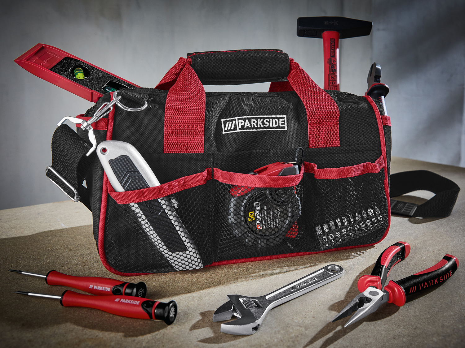 Borsa con attrezzi da lavoro Parkside, prezzo 24.99 €
23 pezzi
In dotazione:
- ...