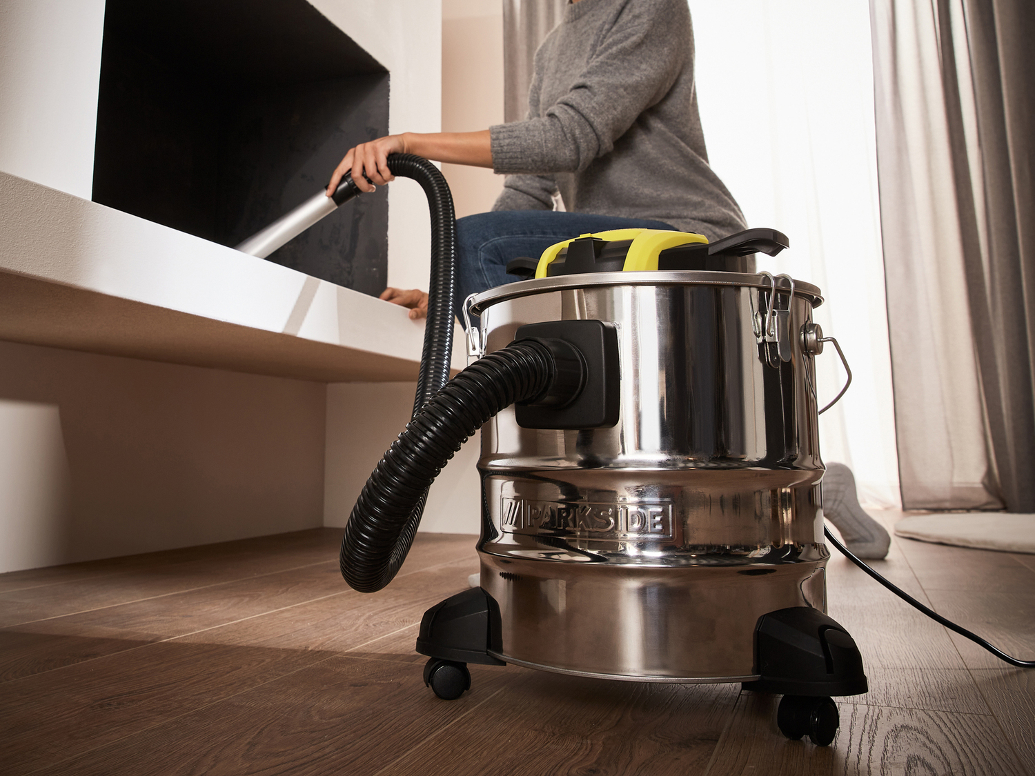 Bidone aspiracenere Parkside, prezzo 39.99 €
- Per il camino, la stufa ...