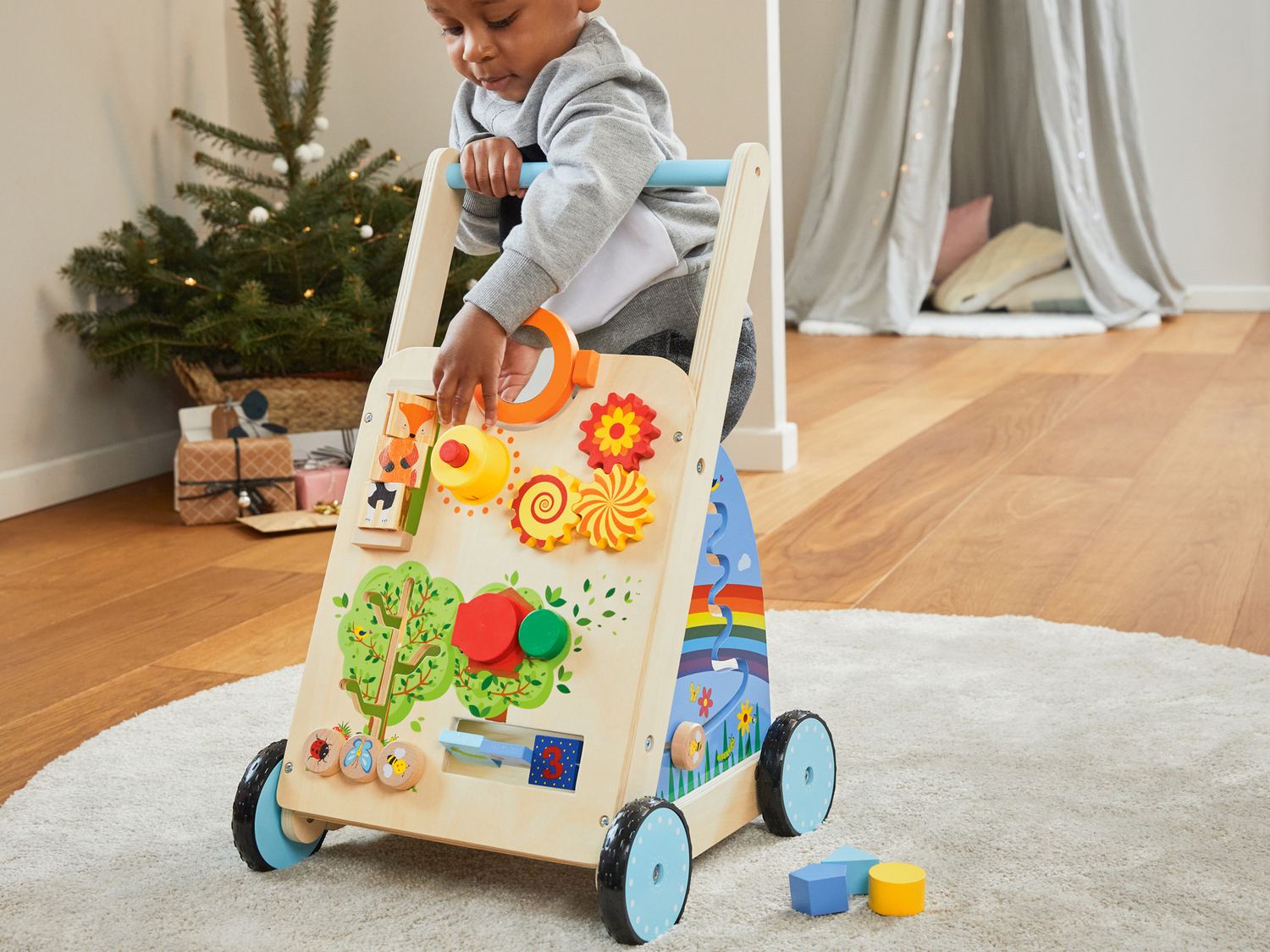 Triciclo, cavallo a dondolo o carrello primi passi in legno Playtive, prezzo 24.99 ...