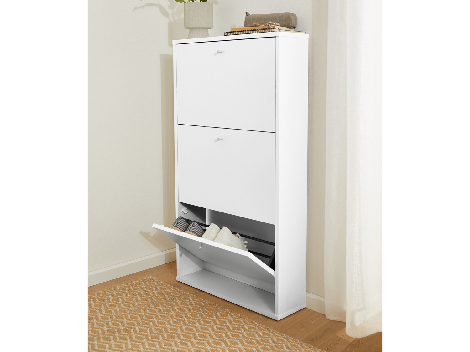 Scarpiera a 3 scomparti Prezzo-lidl, prezzo 49.00 €
- Scomparti a ribalta per ...