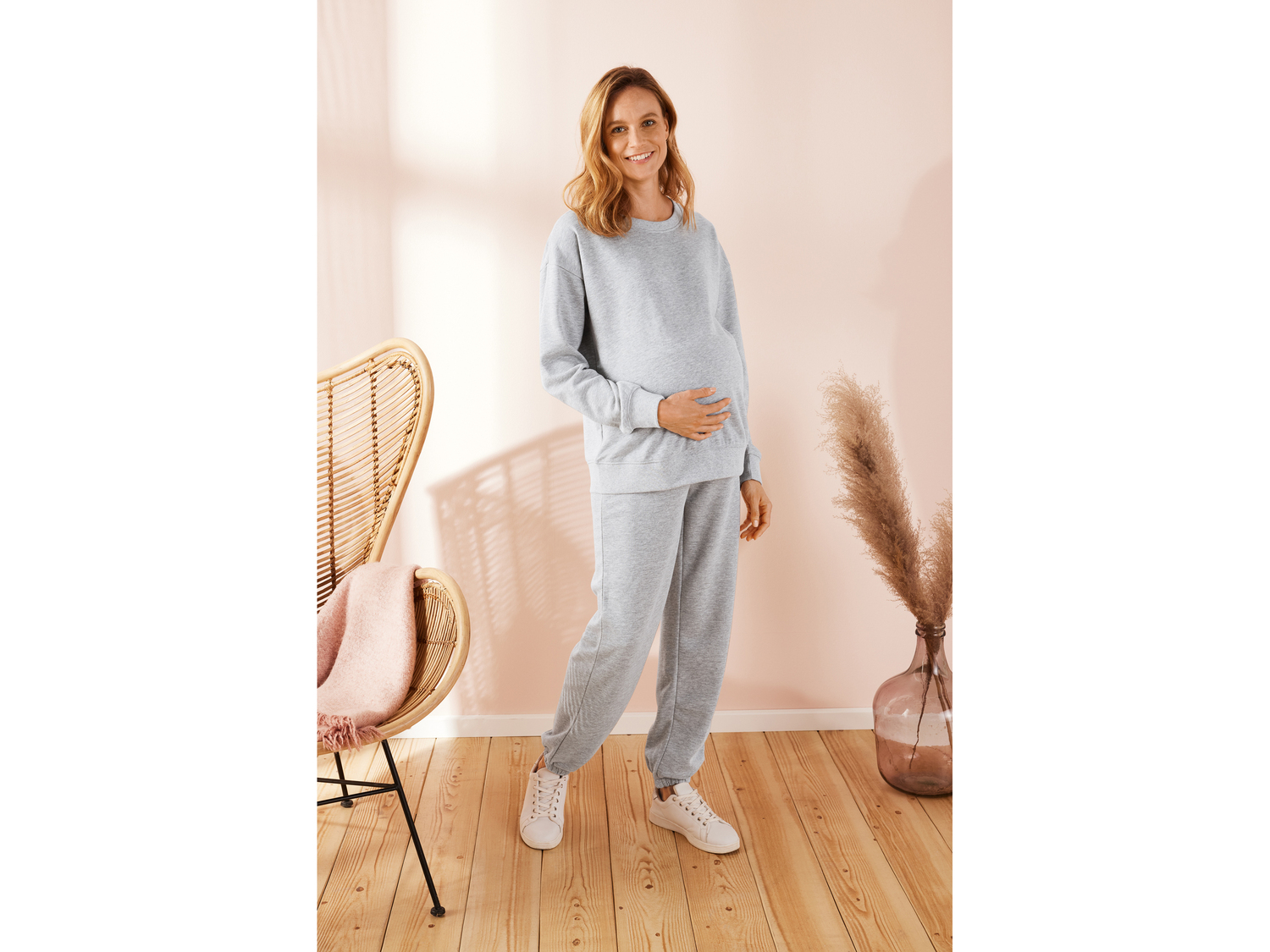 Pantaloni sportivi premaman Esmara, prezzo 12.99 €
Misure: S-XL
- Taglio ...