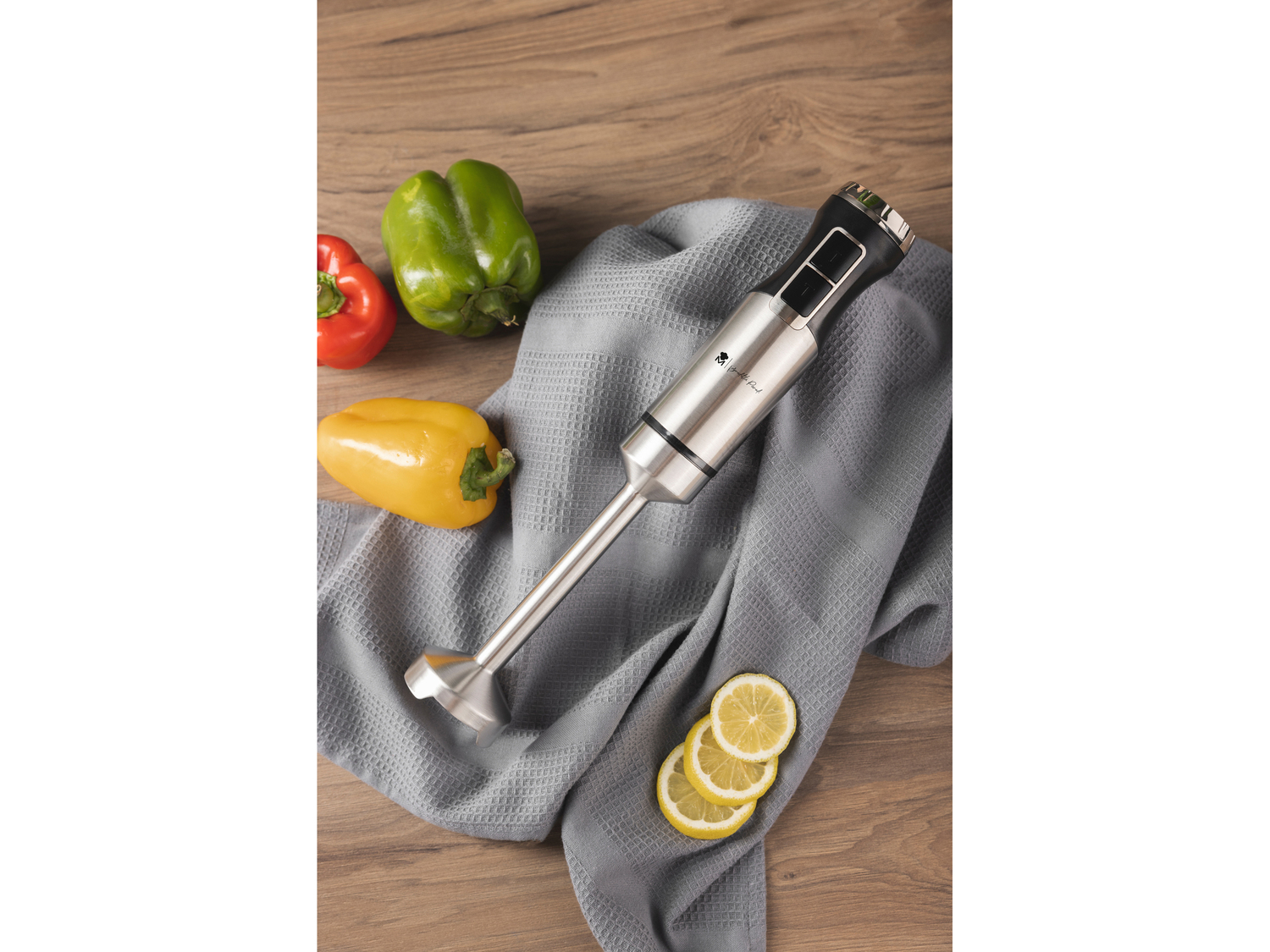 Frullatore ad immersione Masterpro, prezzo 24.99 €
- Asta removibile ...