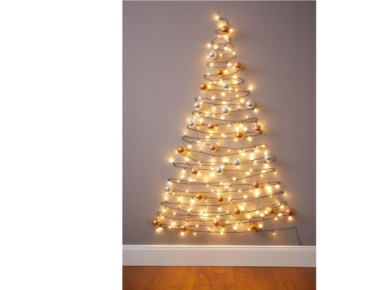Catena luminosa , prezzo 12.99 EUR
Catena luminosa 180 o 200 LED
- Per ambienti ...