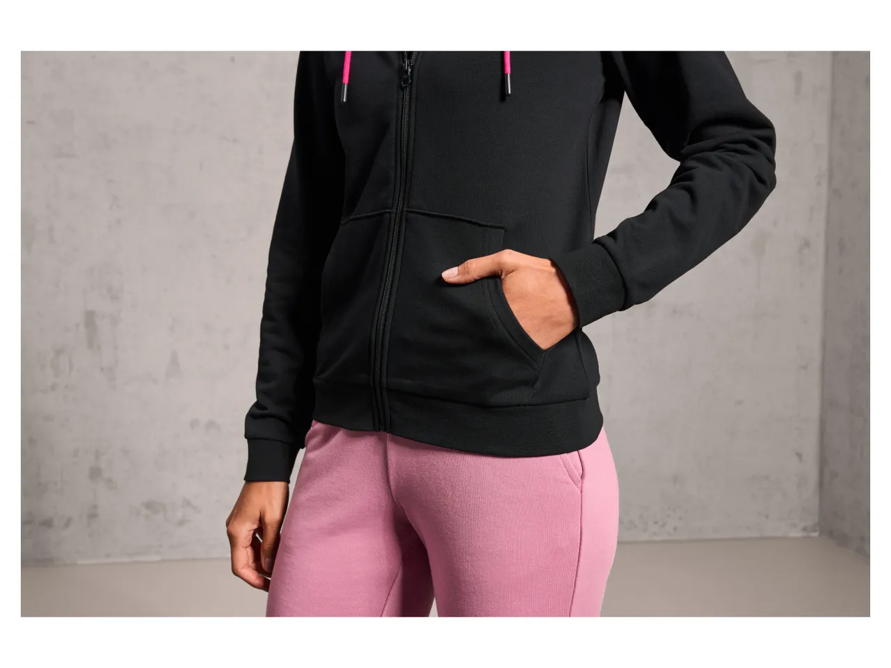 Felpa sportiva da donna , prezzo 8.99 EUR