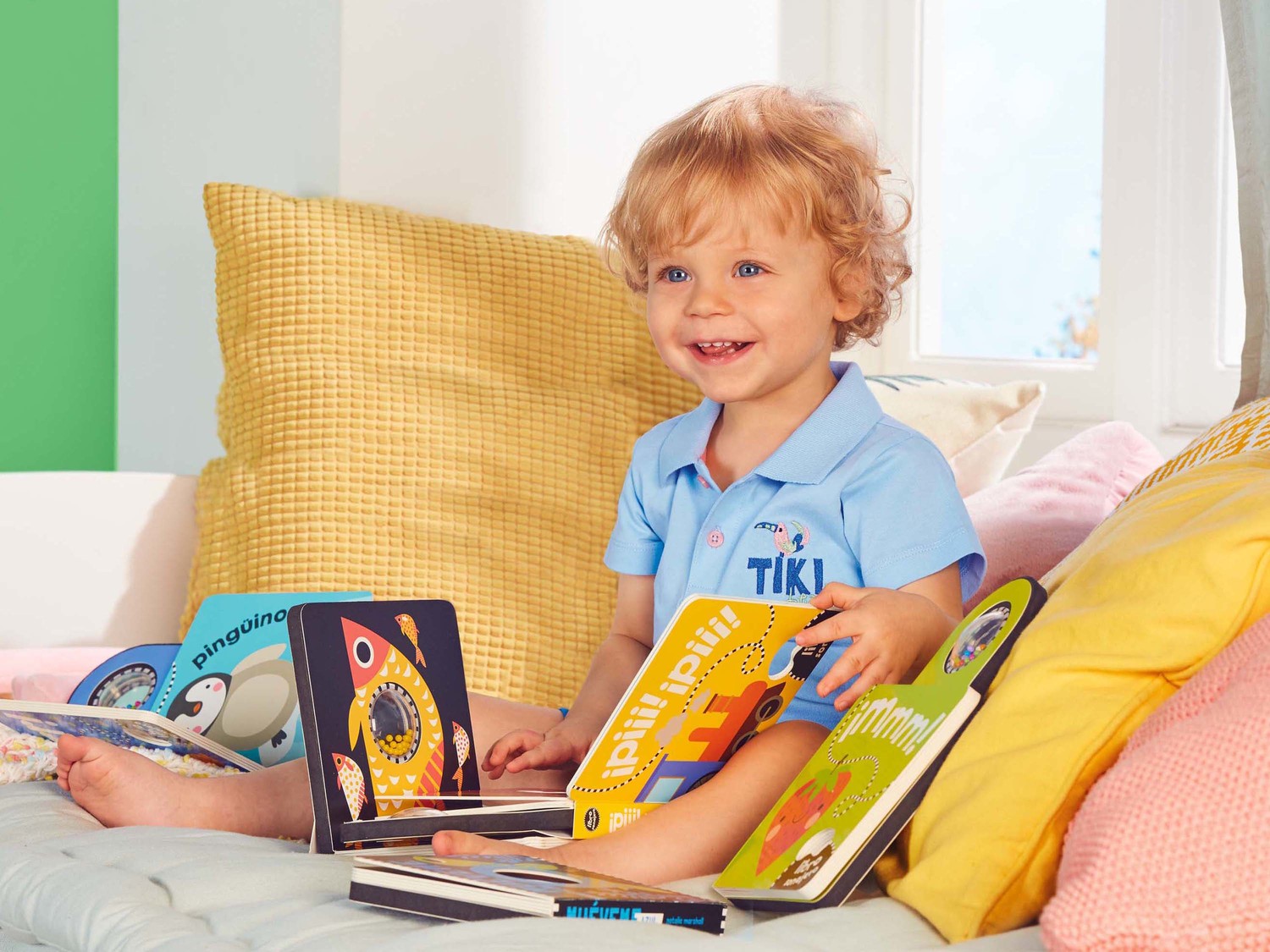 Libro sonaglio per bambini Scuotimi , prezzo 4.99 €
Scuotimi Blu natalie ...