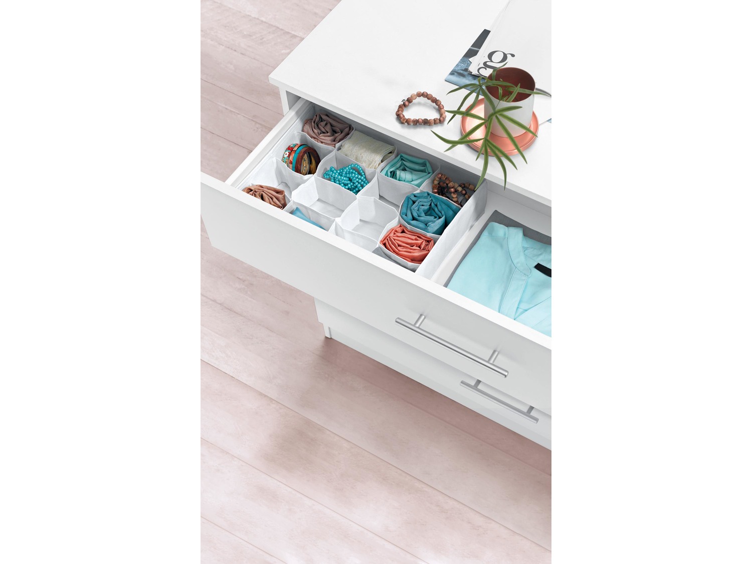 Custodie portaoggetti Livarno Living, prezzo 3.49 €
- 3 anni garanzia ...