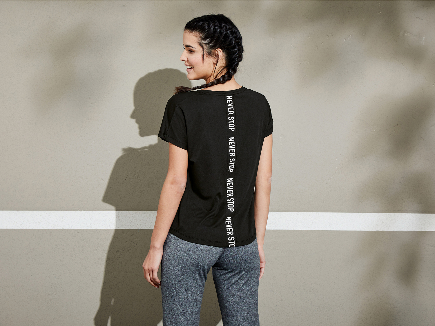 T-shirt sportiva da donna Crivit, le prix 4.99 &#8364; 
Misure: S-L
Taglie ...