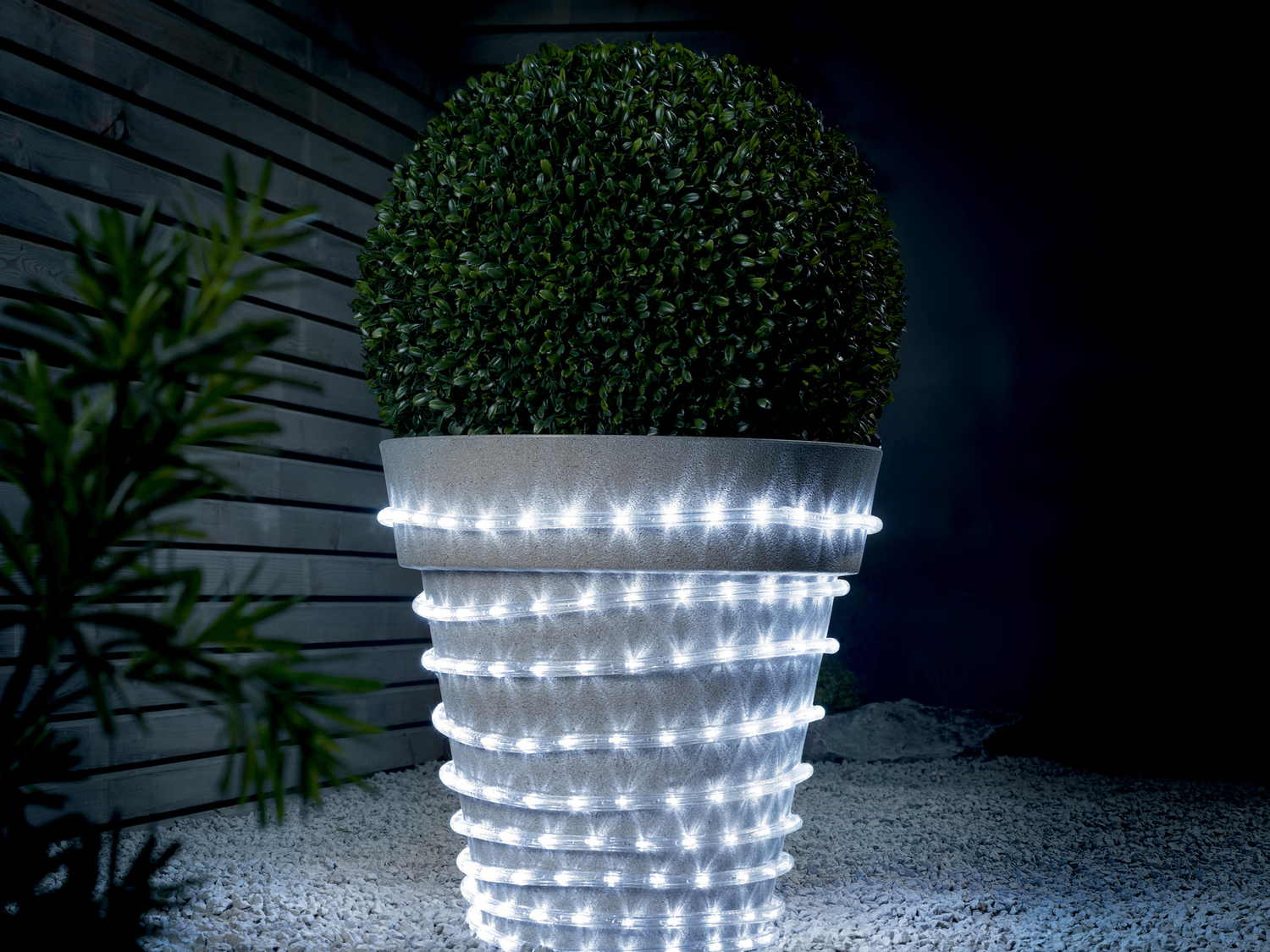 Tubo luminoso LED Melinera, le prix 14.99 €
- Per interni ed esterni
- ...