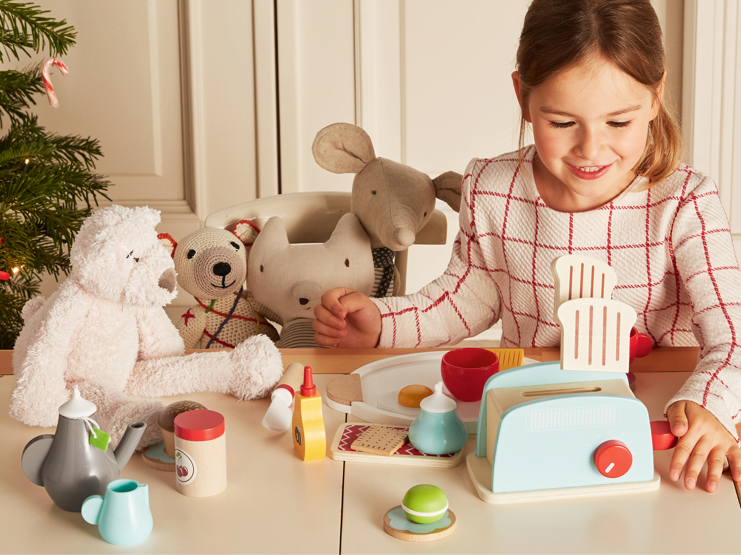 Gioco utensili per cucina giocattolo in legno , le prix 9.99 €
- Età ...