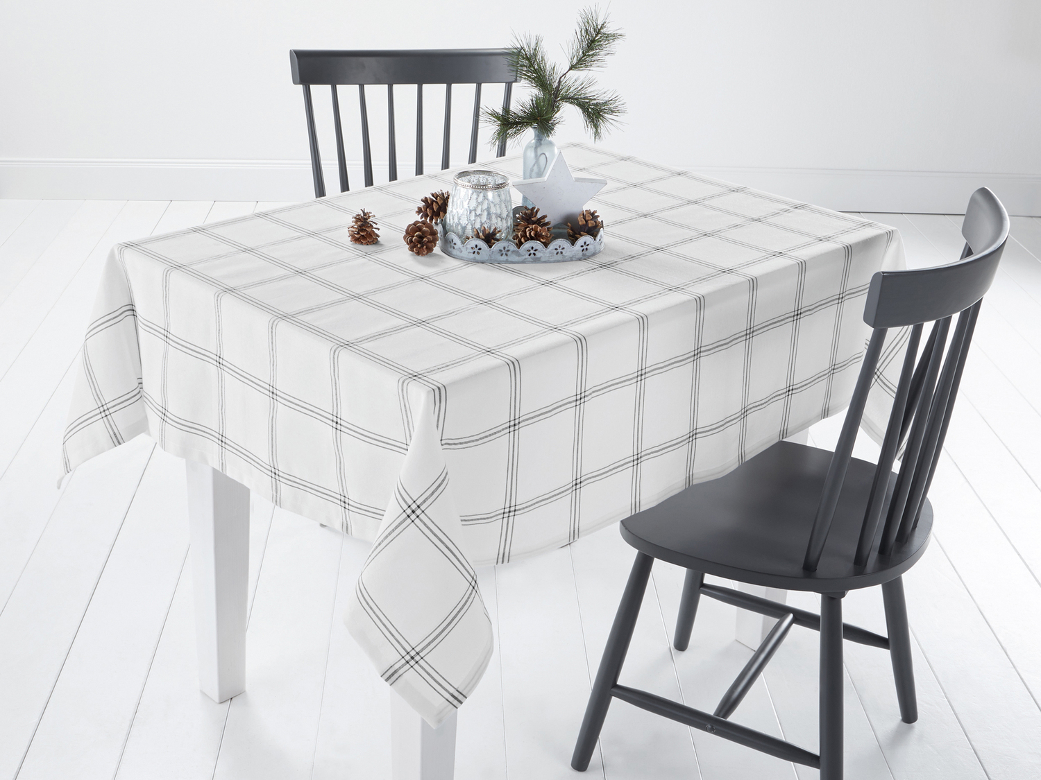Tovaglia natalizia Meradiso, prezzo 7.99 €
130x160 cm o Ø 160 cm
- ...